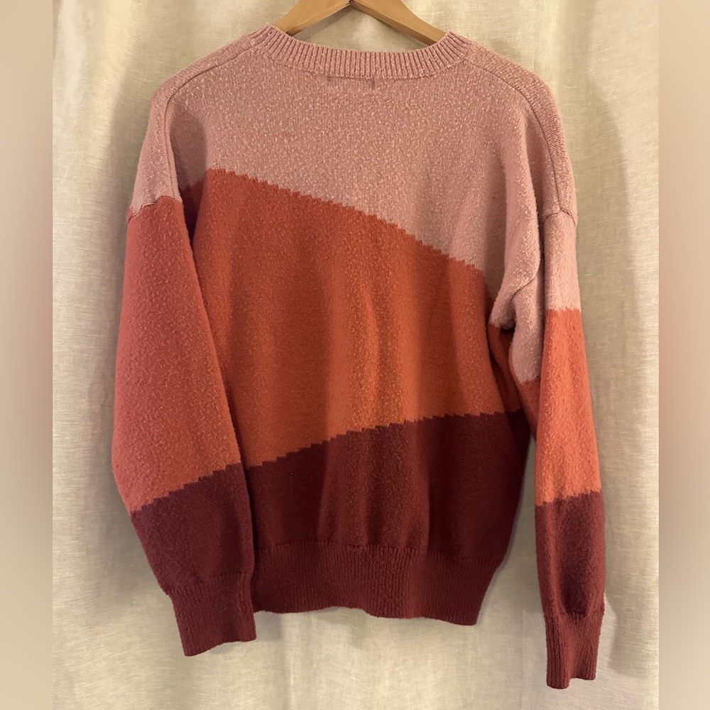 Listicle Sweater Women’s Patterned - Picture 2 of 4